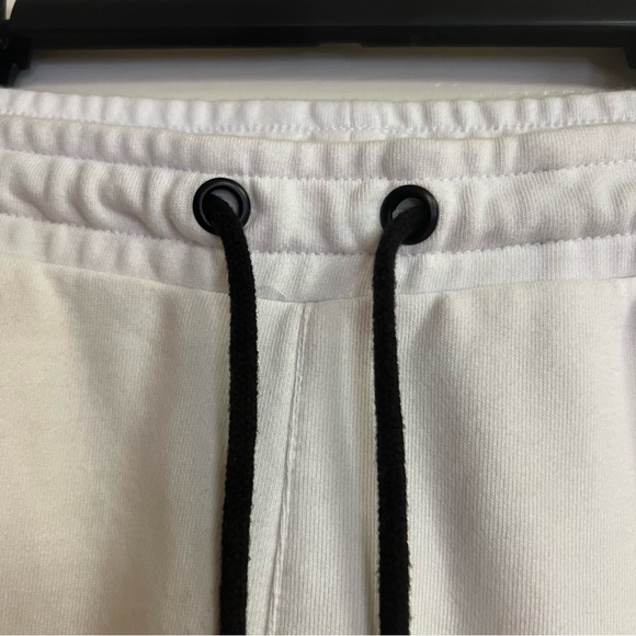 Guess Los Angeles Mens Athletic Shorts, Sz. S - Picture 5 of 9